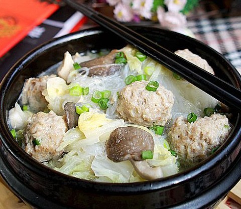 白菜丸子锅---冬季一道快捷暖身菜
