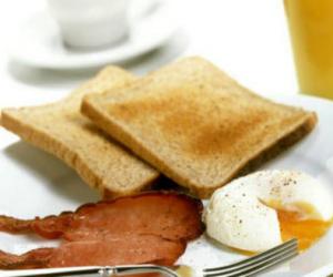 狗公腰怎么练图解坚持锻炼腹部成就性感男人