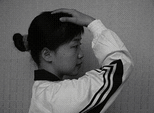 颈椎病自我按摩图解 缓解颈部疲劳 - 健网