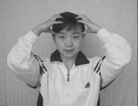 颈椎病自我按摩图解 缓解颈部疲劳 - 健网